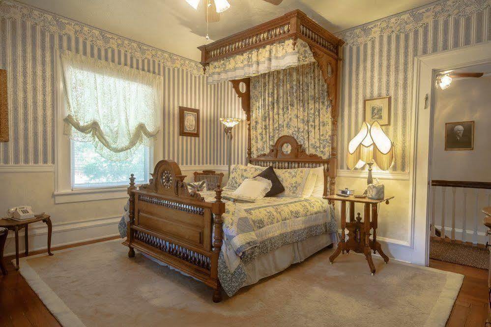 Dickey House Bed And Breakfast Marshfield Exteriér fotografie