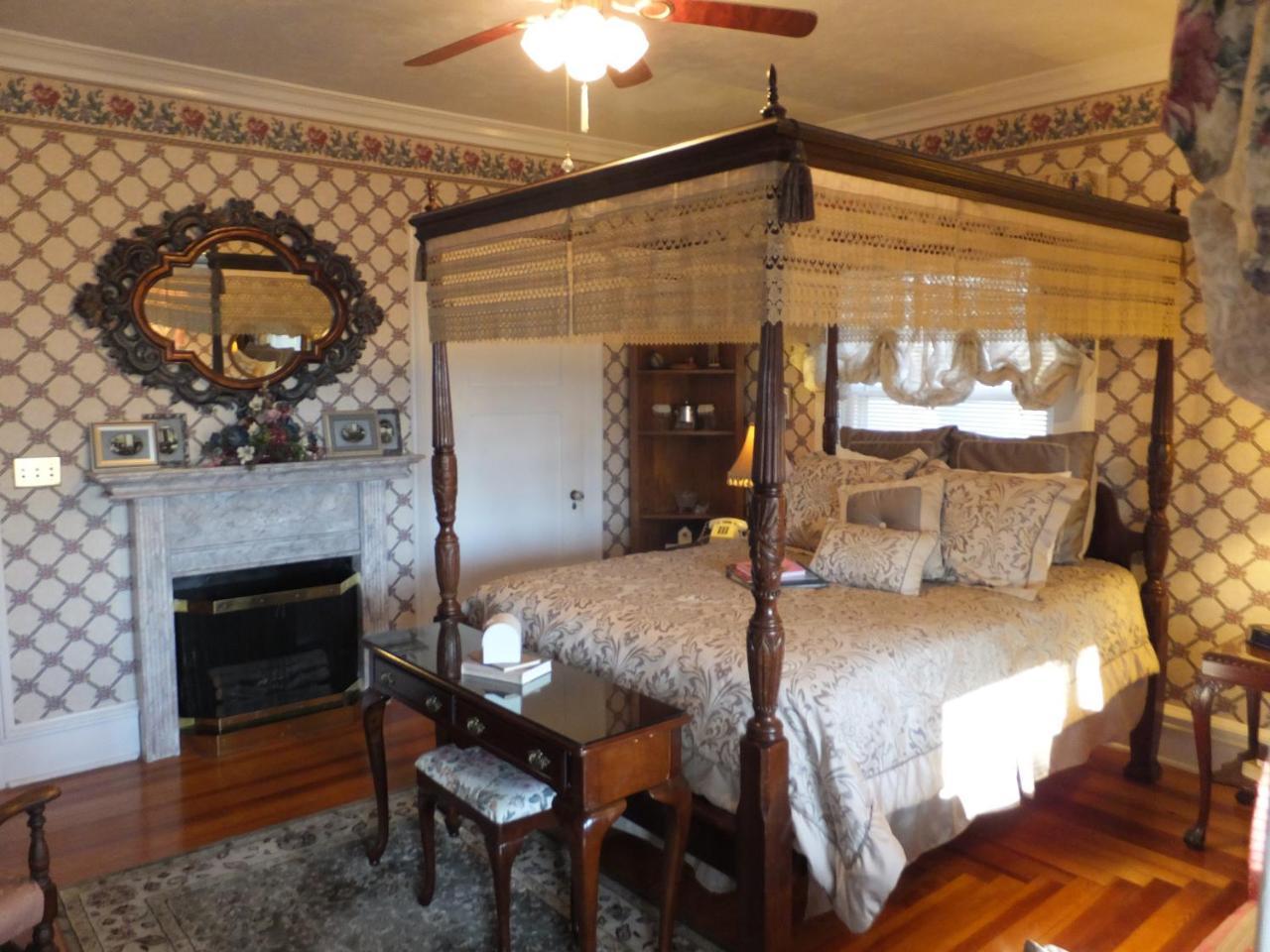 Dickey House Bed And Breakfast Marshfield Exteriér fotografie
